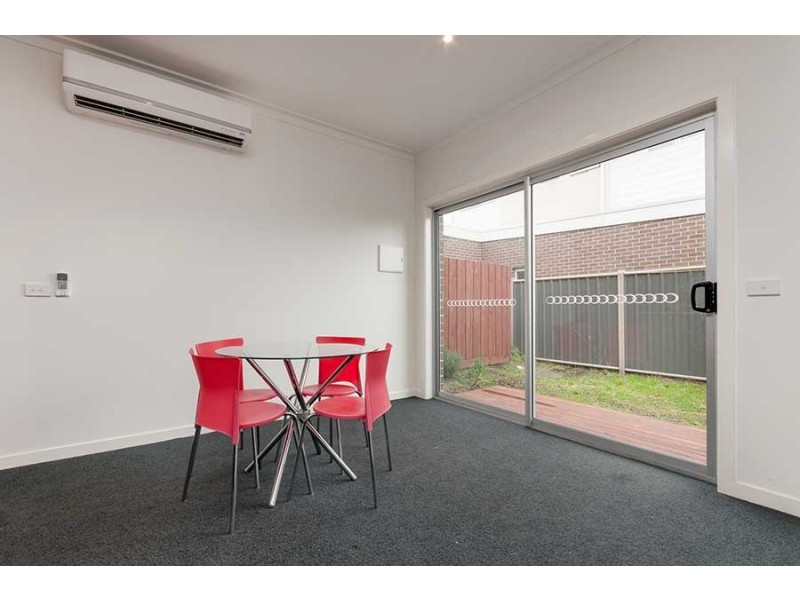 8 Burrora Way, Craigieburn VIC 3064