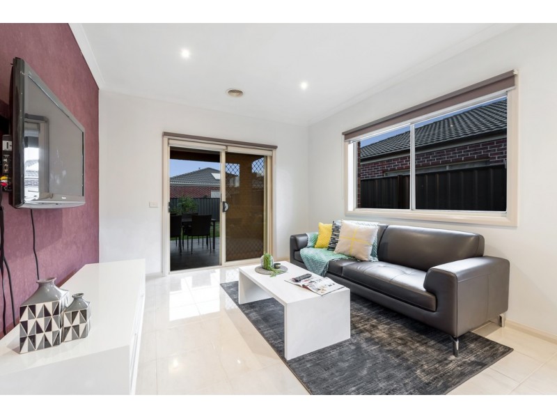 31 Thorngrove Avenue, Craigieburn VIC 3064