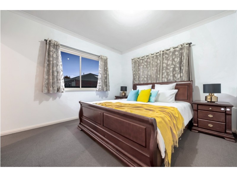 31 Thorngrove Avenue, Craigieburn VIC 3064