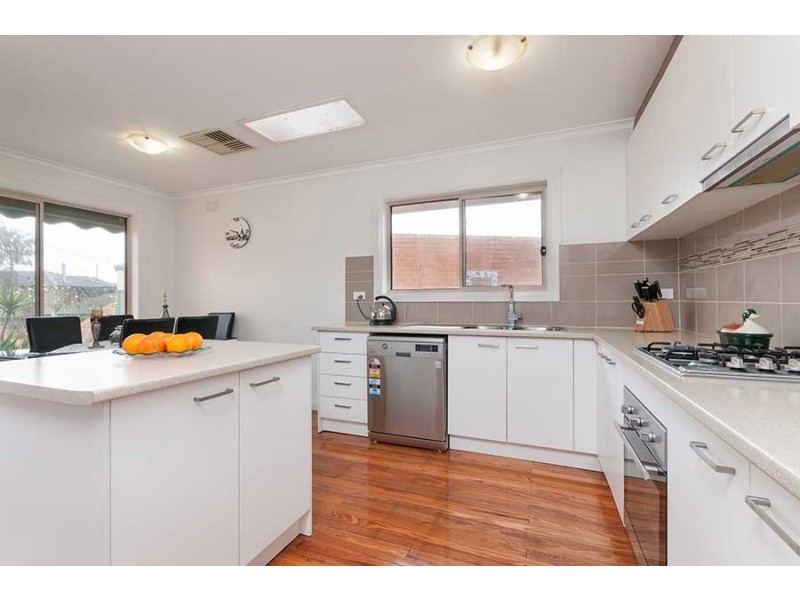 42 Field Street, Craigieburn VIC 3064