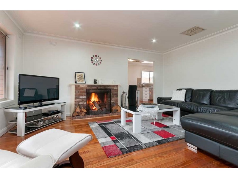 42 Field Street, Craigieburn VIC 3064