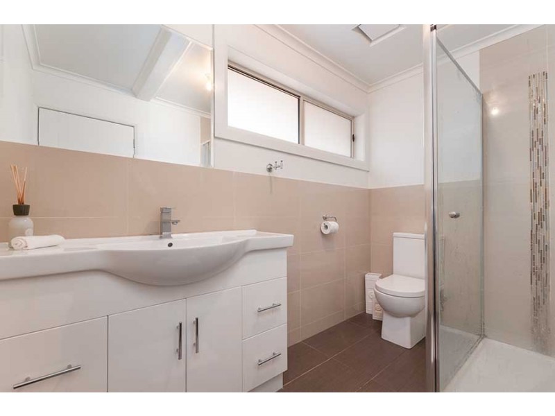 42 Field Street, Craigieburn VIC 3064