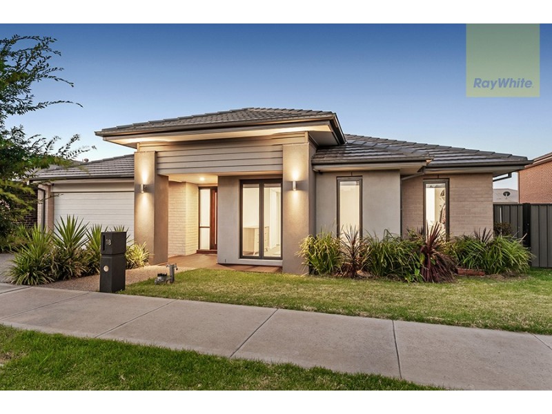 18 Baronial Way, Craigieburn VIC 3064