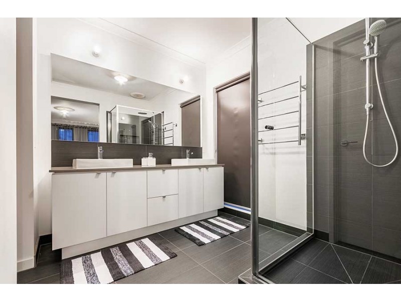 36 Spirited Circuit, Craigieburn VIC 3064