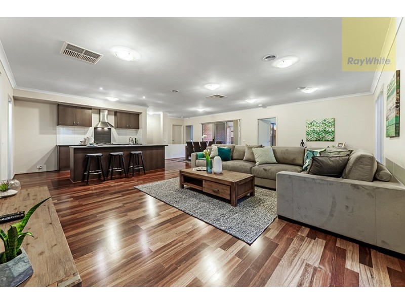 4 Redheugh Street, Craigieburn VIC 3064