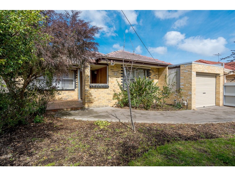 21 Robinson Street, Jacana VIC 3047