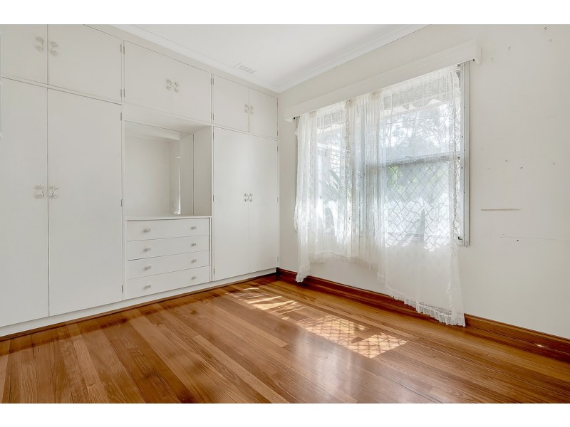 21 Robinson Street, Jacana VIC 3047