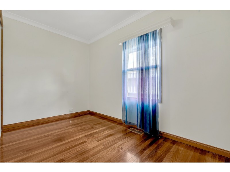 21 Robinson Street, Jacana VIC 3047