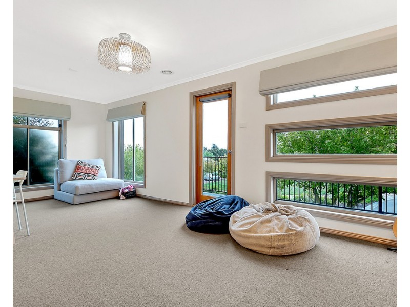 8 Osprey Place, Craigieburn VIC 3064