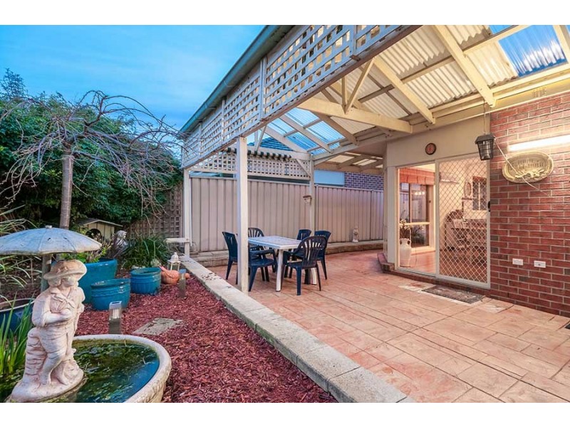 4 Tusmore Rise, Craigieburn VIC 3064