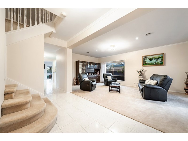 2 Deauville Green, Craigieburn VIC 3064