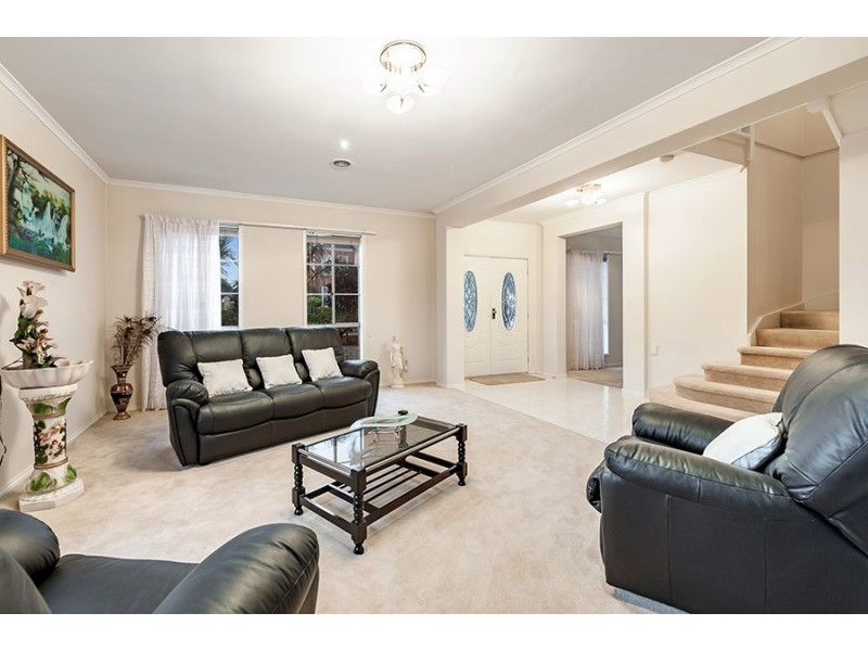 2 Deauville Green, Craigieburn VIC 3064