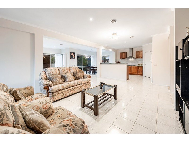 2 Deauville Green, Craigieburn VIC 3064