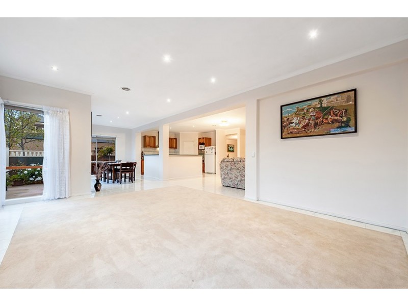 2 Deauville Green, Craigieburn VIC 3064