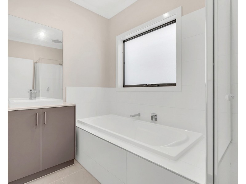 128 Wattletree Street, Craigieburn VIC 3064