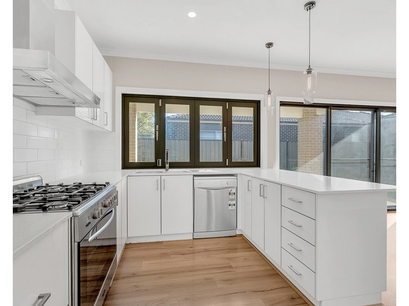 128 Wattletree Street, Craigieburn VIC 3064