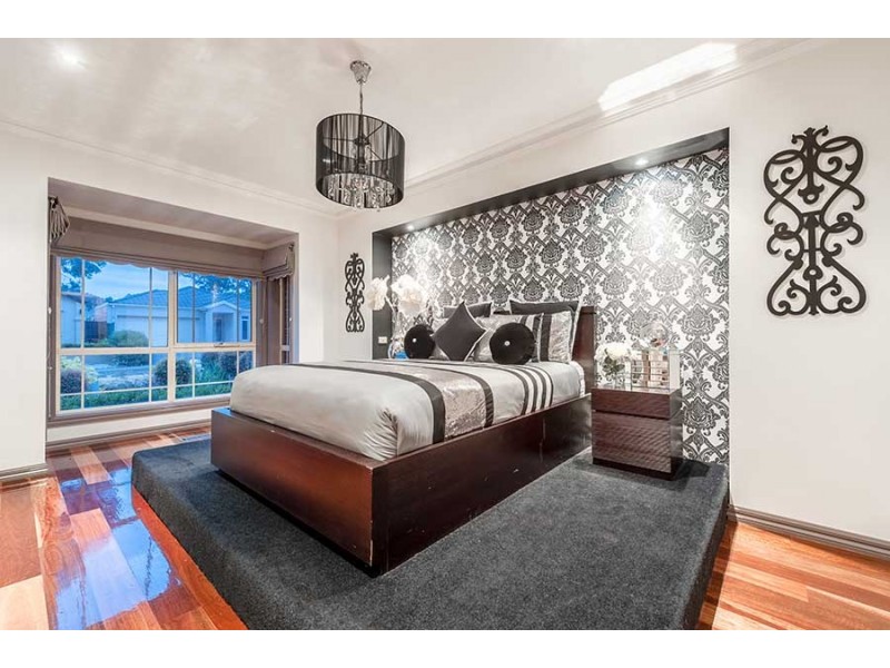 46 Malcolm Creek Parade, Craigieburn VIC 3064