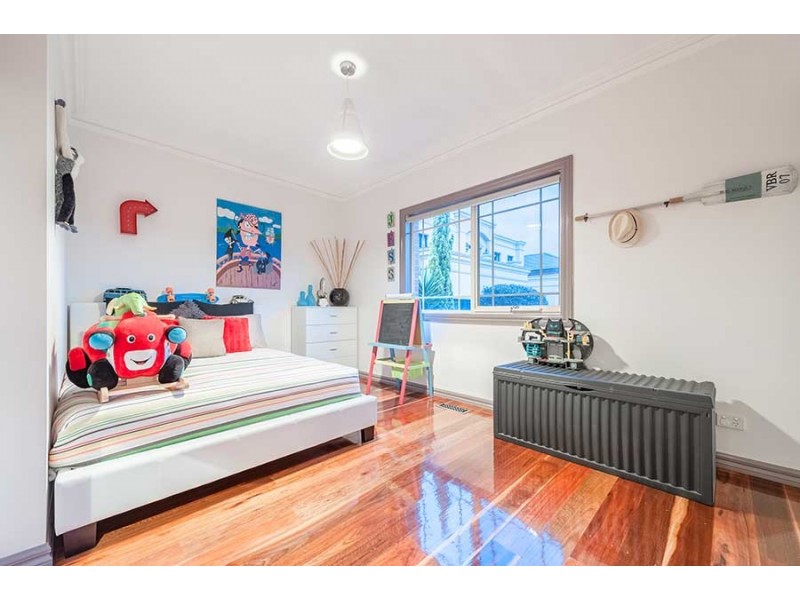 46 Malcolm Creek Parade, Craigieburn VIC 3064