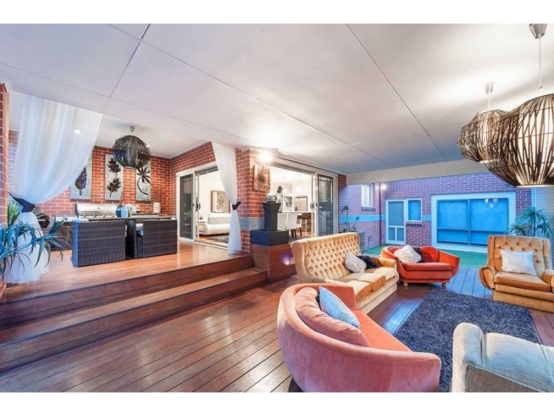 46 Malcolm Creek Parade, Craigieburn VIC 3064