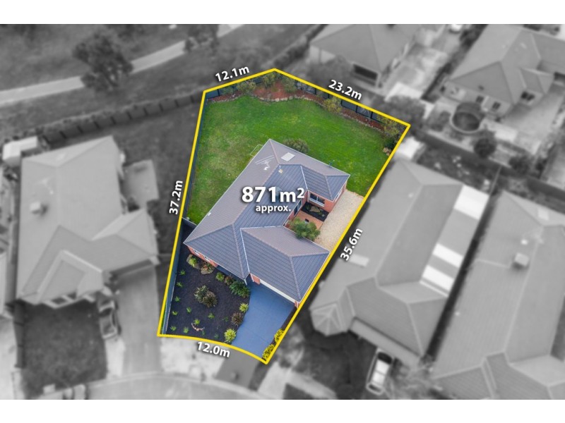 51 Mareeba Way, Craigieburn VIC 3064