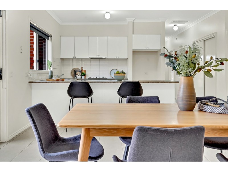 51 Mareeba Way, Craigieburn VIC 3064