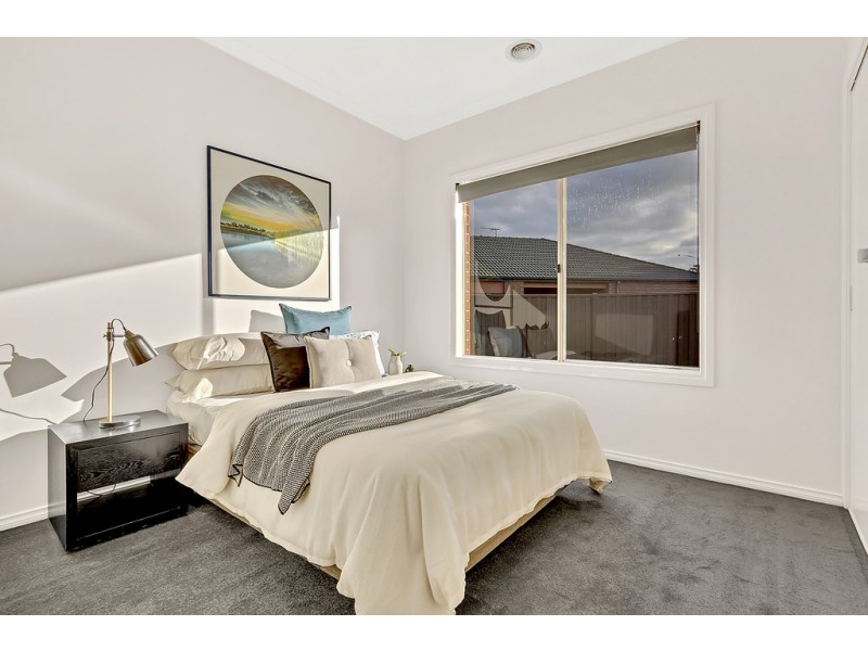 51 Mareeba Way, Craigieburn VIC 3064