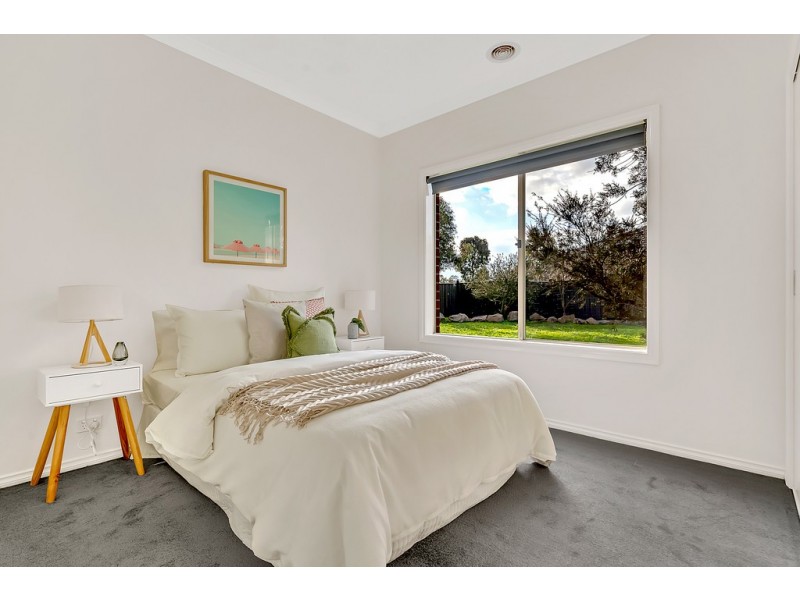 51 Mareeba Way, Craigieburn VIC 3064