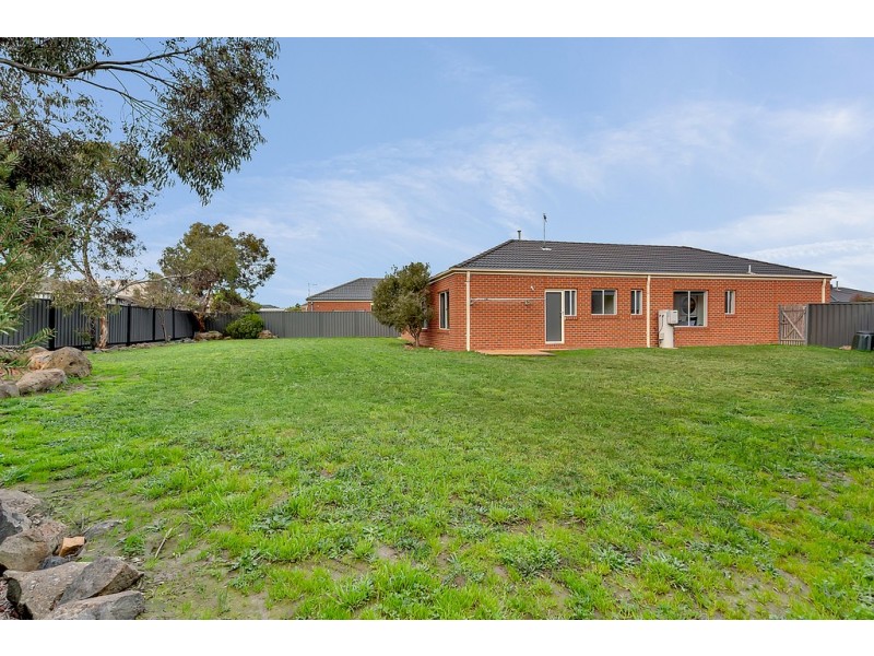 51 Mareeba Way, Craigieburn VIC 3064
