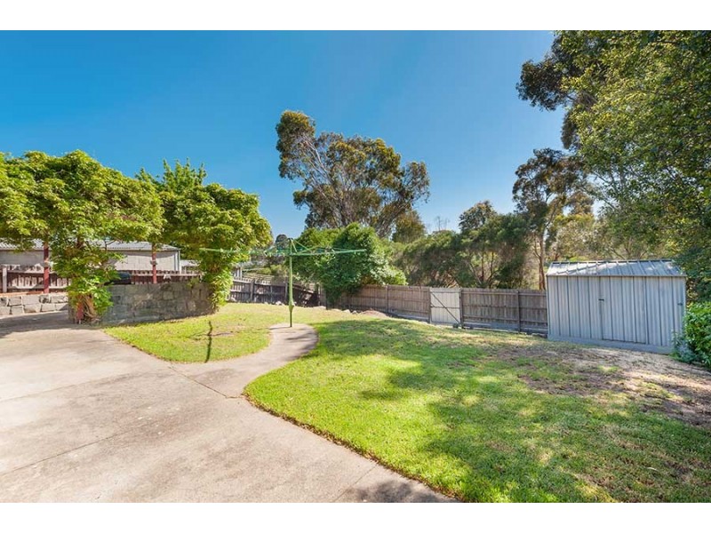 5 Mitford Crescent, Craigieburn VIC 3064