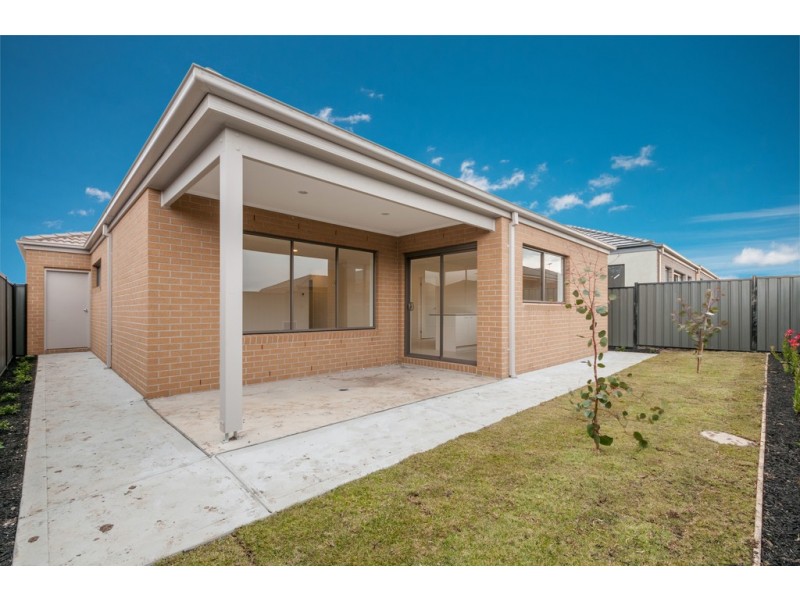 82 Bluebell Drive, Craigieburn VIC 3064
