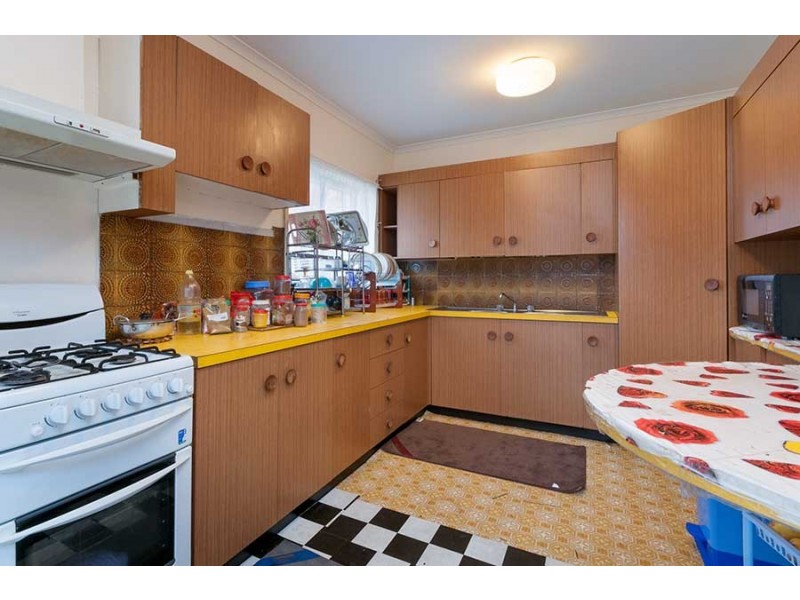 16 Rosedale Crescent, Dallas VIC 3047