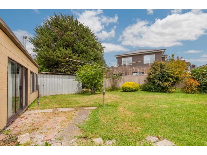 12 Moe Court, Dallas VIC 3047