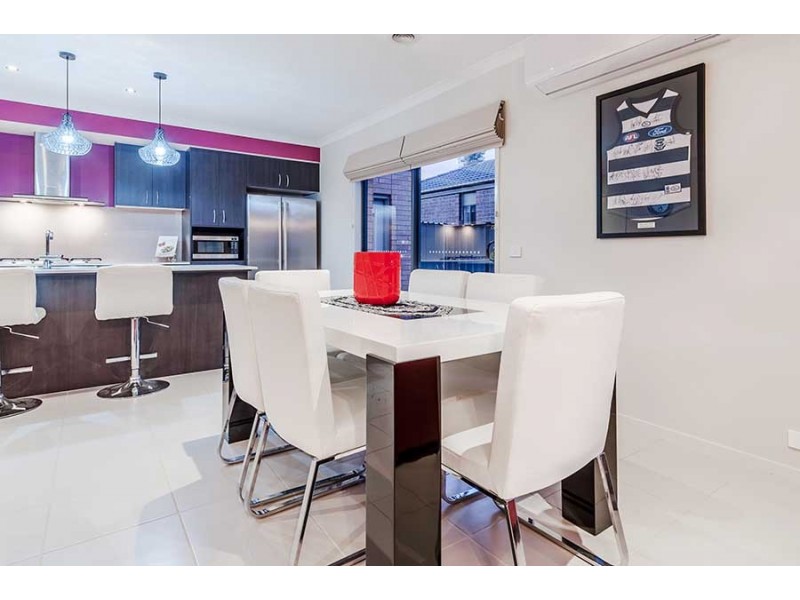 2 Melville Road, Craigieburn VIC 3064