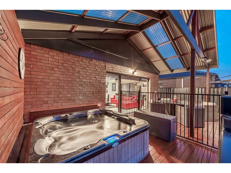 2 Melville Road, Craigieburn VIC 3064