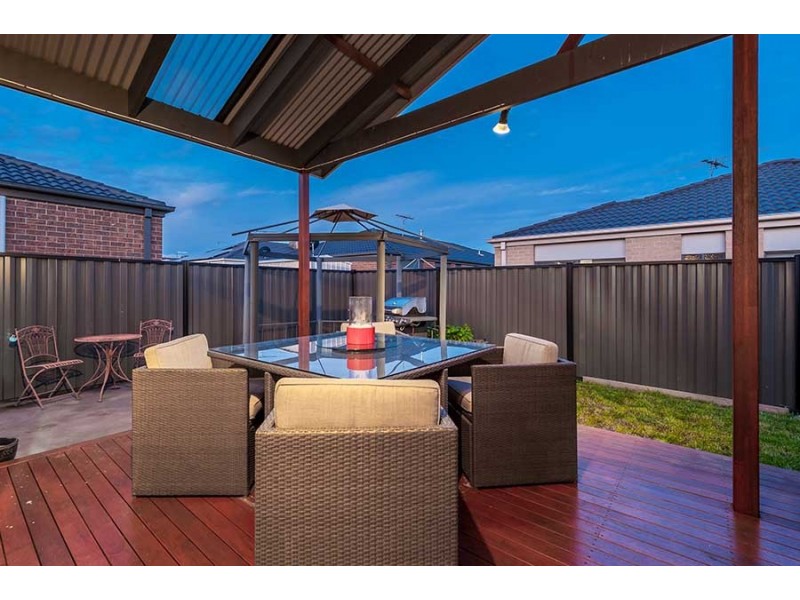 2 Melville Road, Craigieburn VIC 3064