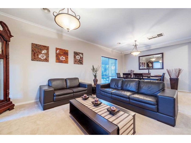22 Tusmore Rise, Craigieburn VIC 3064