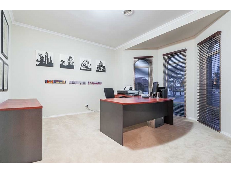 22 Tusmore Rise, Craigieburn VIC 3064