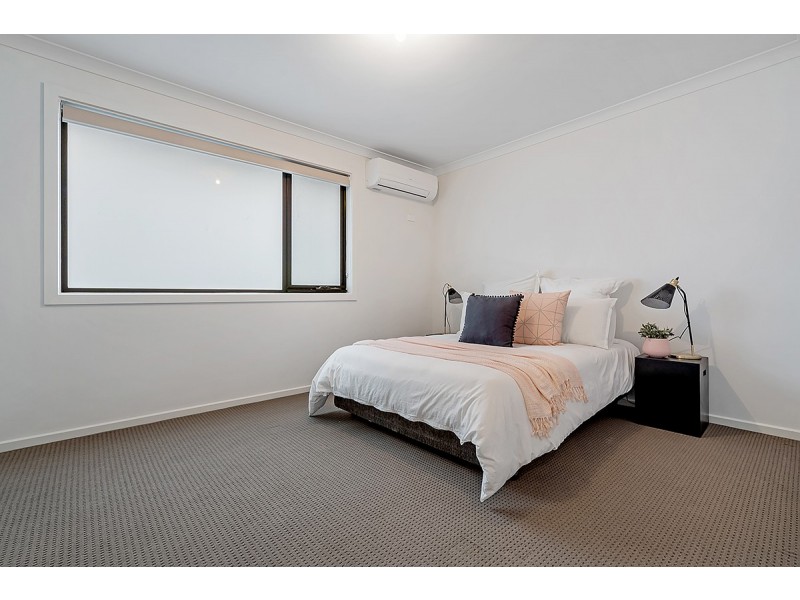 82 Baronial Way, Craigieburn VIC 3064