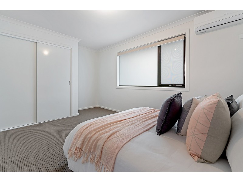 82 Baronial Way, Craigieburn VIC 3064