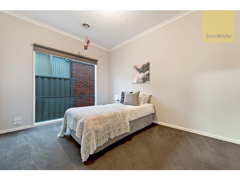 17 Westerfolds Loop, Craigieburn VIC 3064