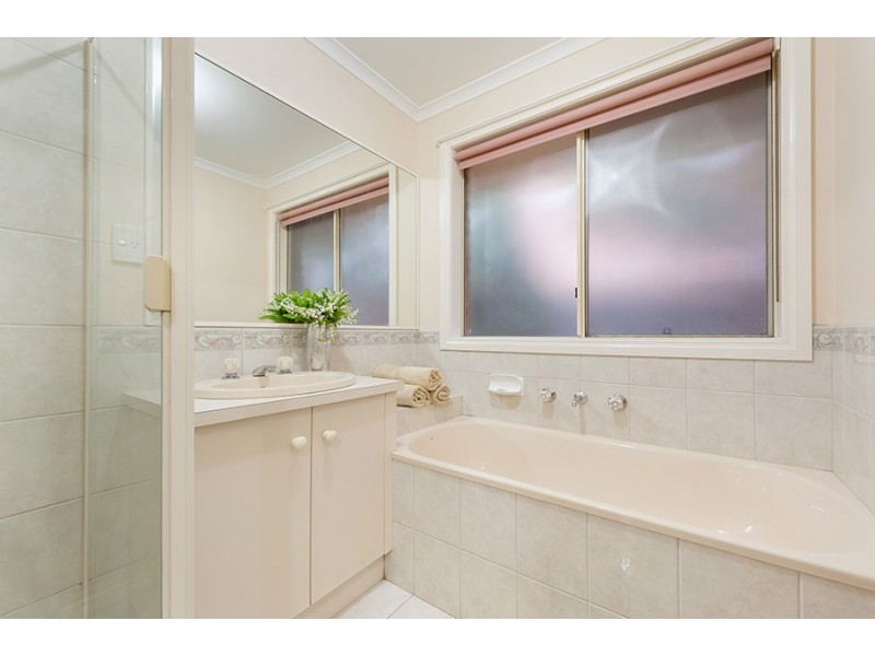 129 Hothlyn Drive, Craigieburn VIC 3064