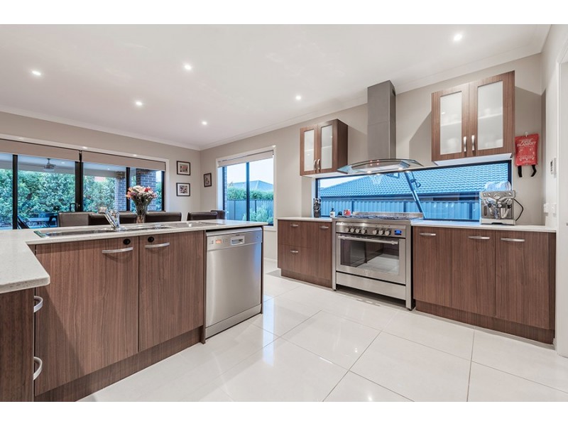 7 Beechworth Avenue, Greenvale VIC 3059