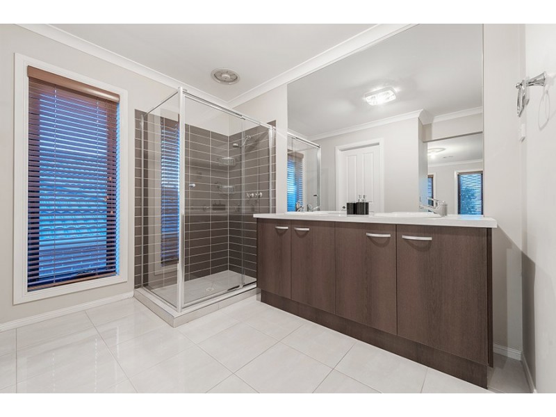 7 Beechworth Avenue, Greenvale VIC 3059