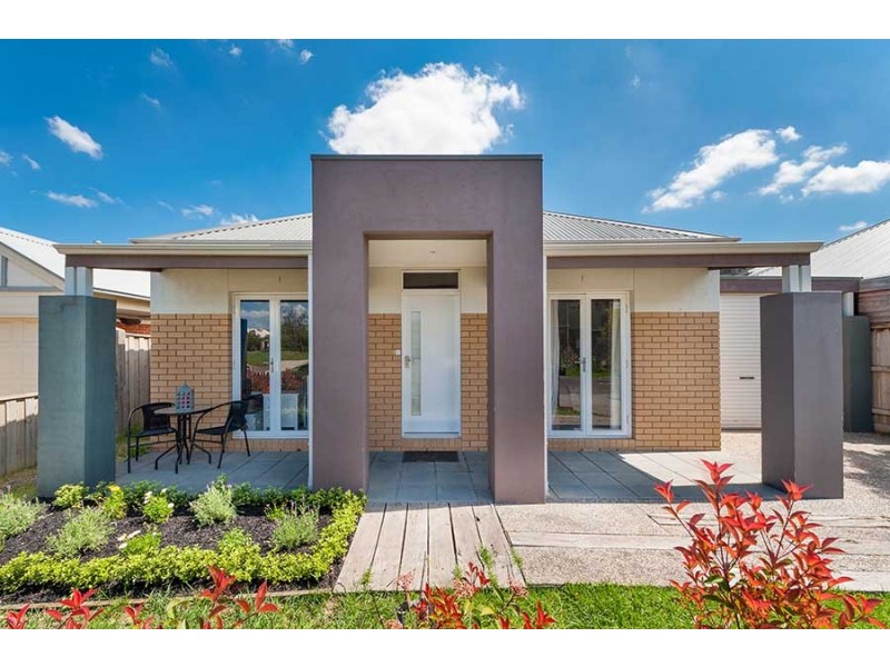7 Grosvenor Square, Craigieburn VIC 3064