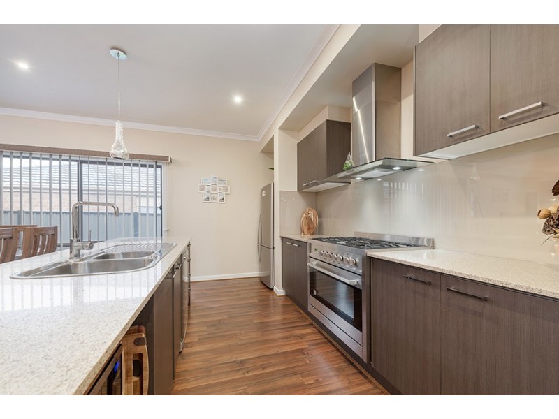 36 Baronial Way, Craigieburn VIC 3064