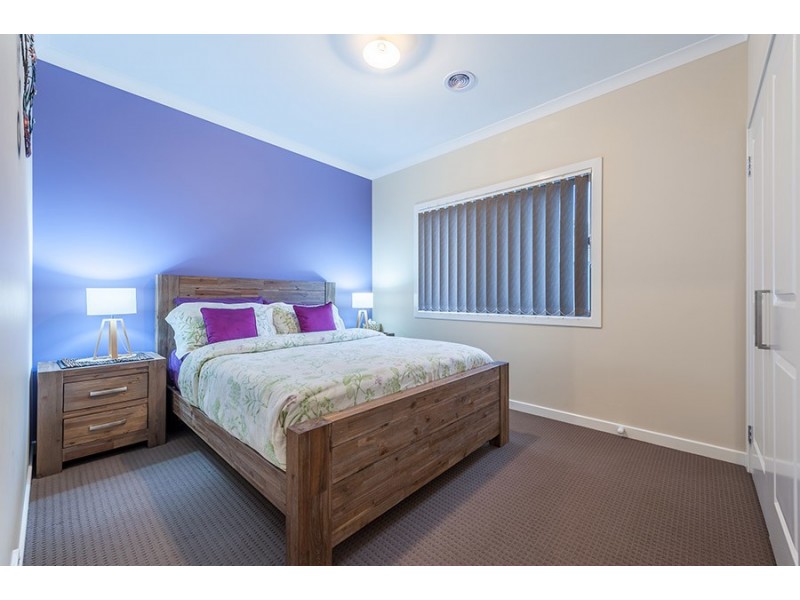 36 Baronial Way, Craigieburn VIC 3064