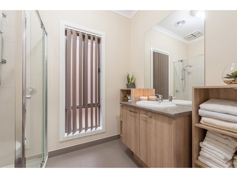 36 Baronial Way, Craigieburn VIC 3064