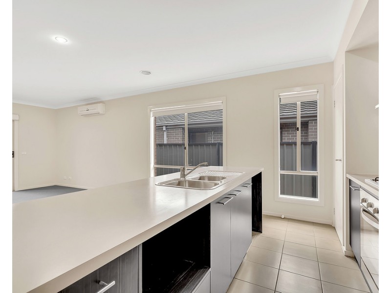 12 Humber Street, Craigieburn VIC 3064