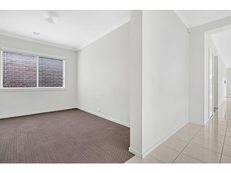 12 Rockwall Drive, Craigieburn VIC 3064