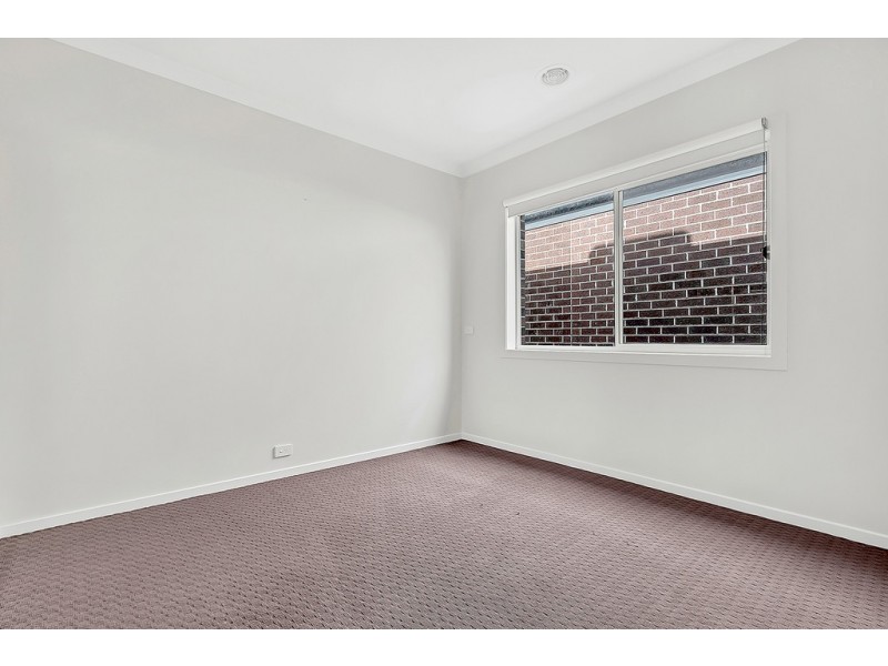 12 Rockwall Drive, Craigieburn VIC 3064